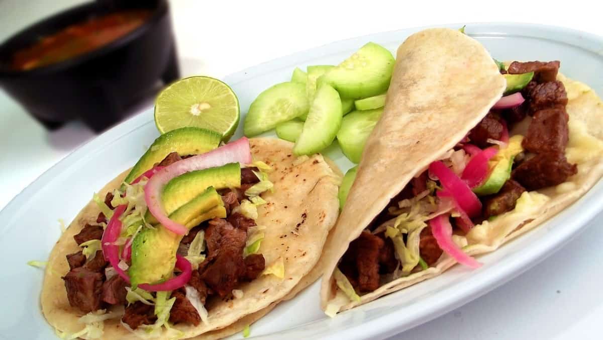 comida mexicana tacos
