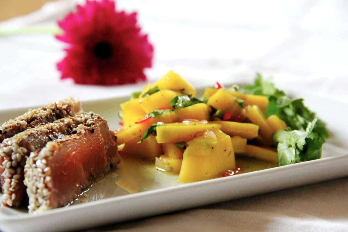 steak de thon avec salade de mangue