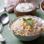 prato de arroz com milho