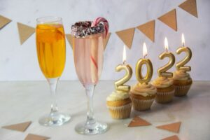 Dos cócteles con champaña para Año Nuevo