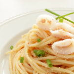 Espaguetis con calamares al ajillo