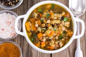 sopa de lentilha com aipo e cenoura